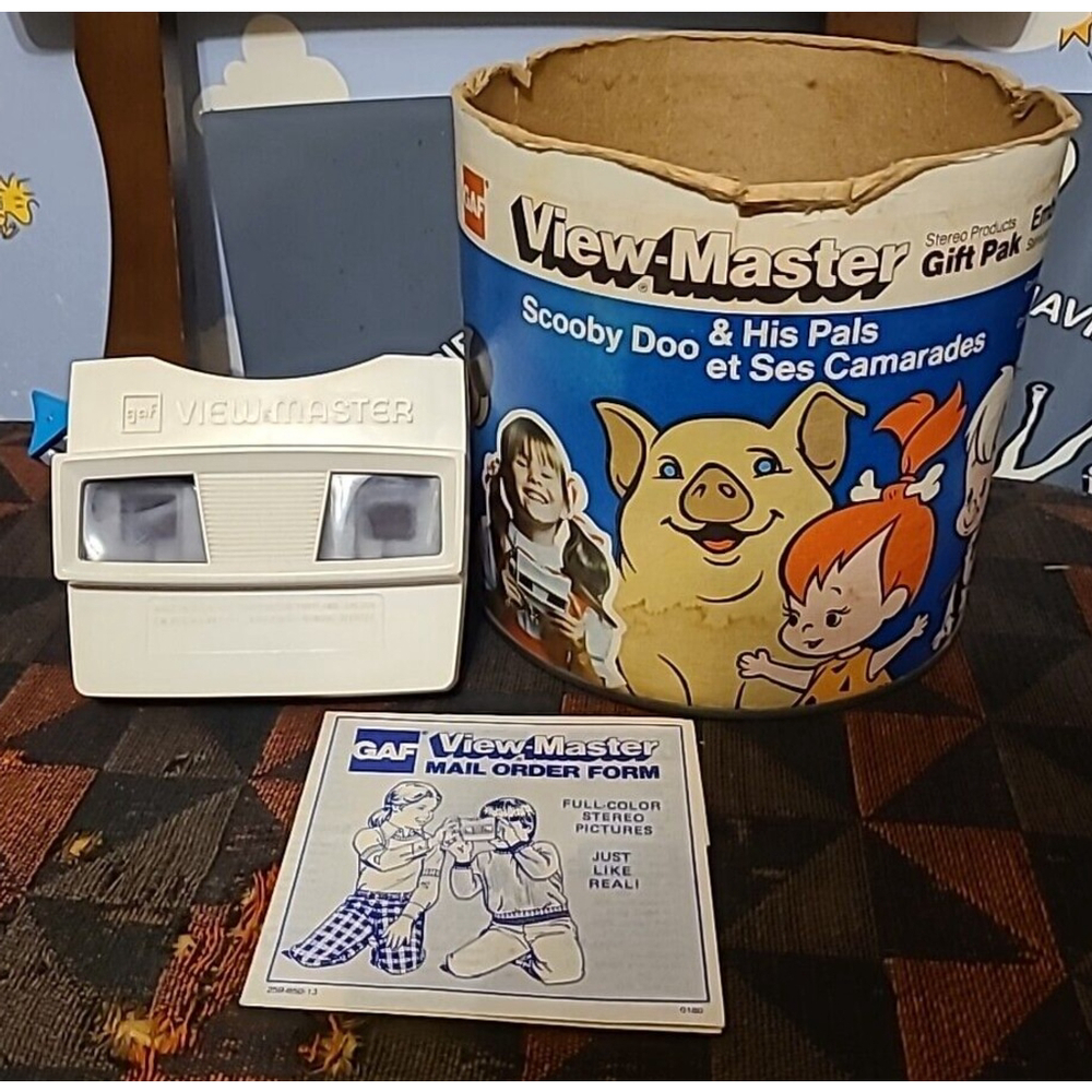 Vintage 1976 GAF View Master Gift Pak Bucket & Stereo Viewer Scooby-Doo His Pals